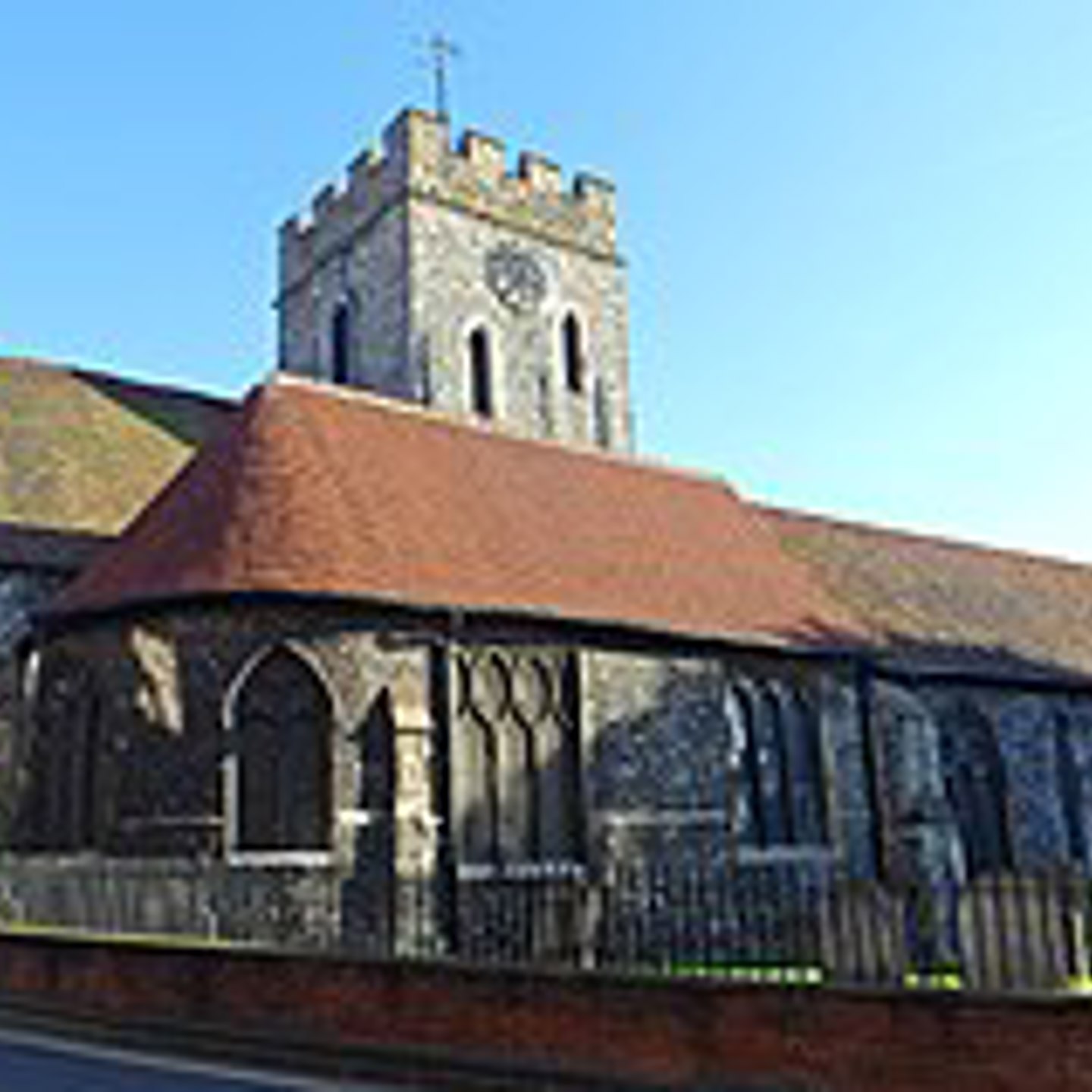 St Mary's Church, Quarry Street, Guildford (April 2014) (1)